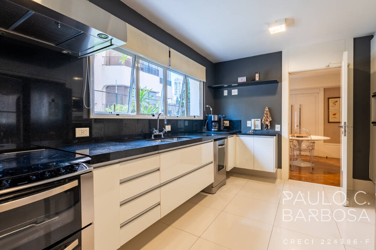 Apartamento, 4 quartos, 330 m² - Foto 36