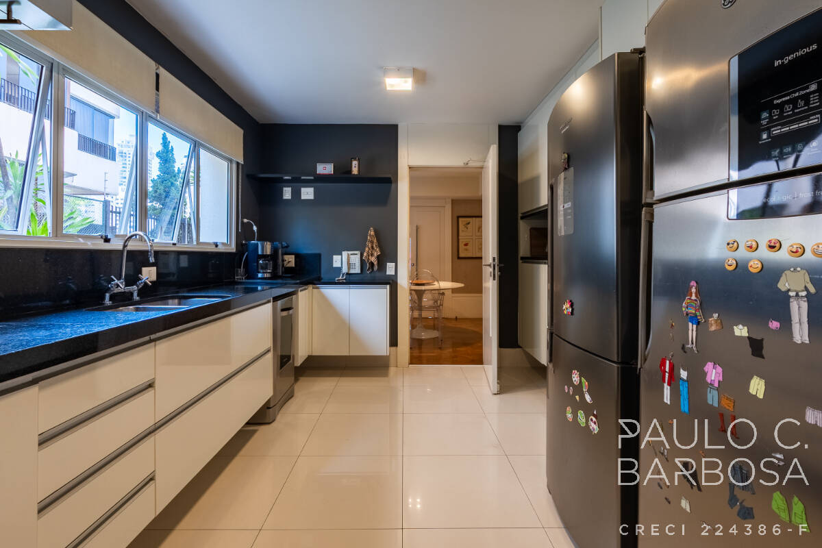 Apartamento, 4 quartos, 330 m² - Foto 38