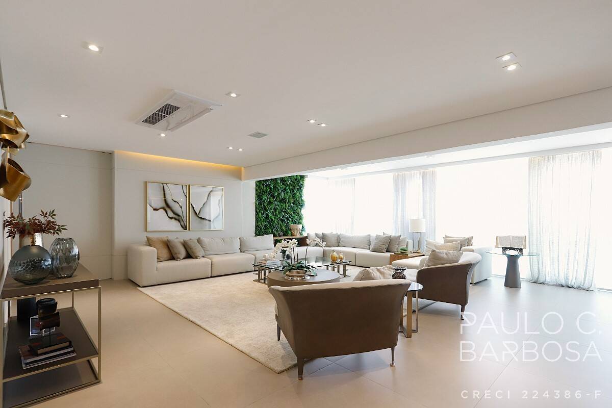 Apartamento, 3 quartos, 241 m² - Foto 1