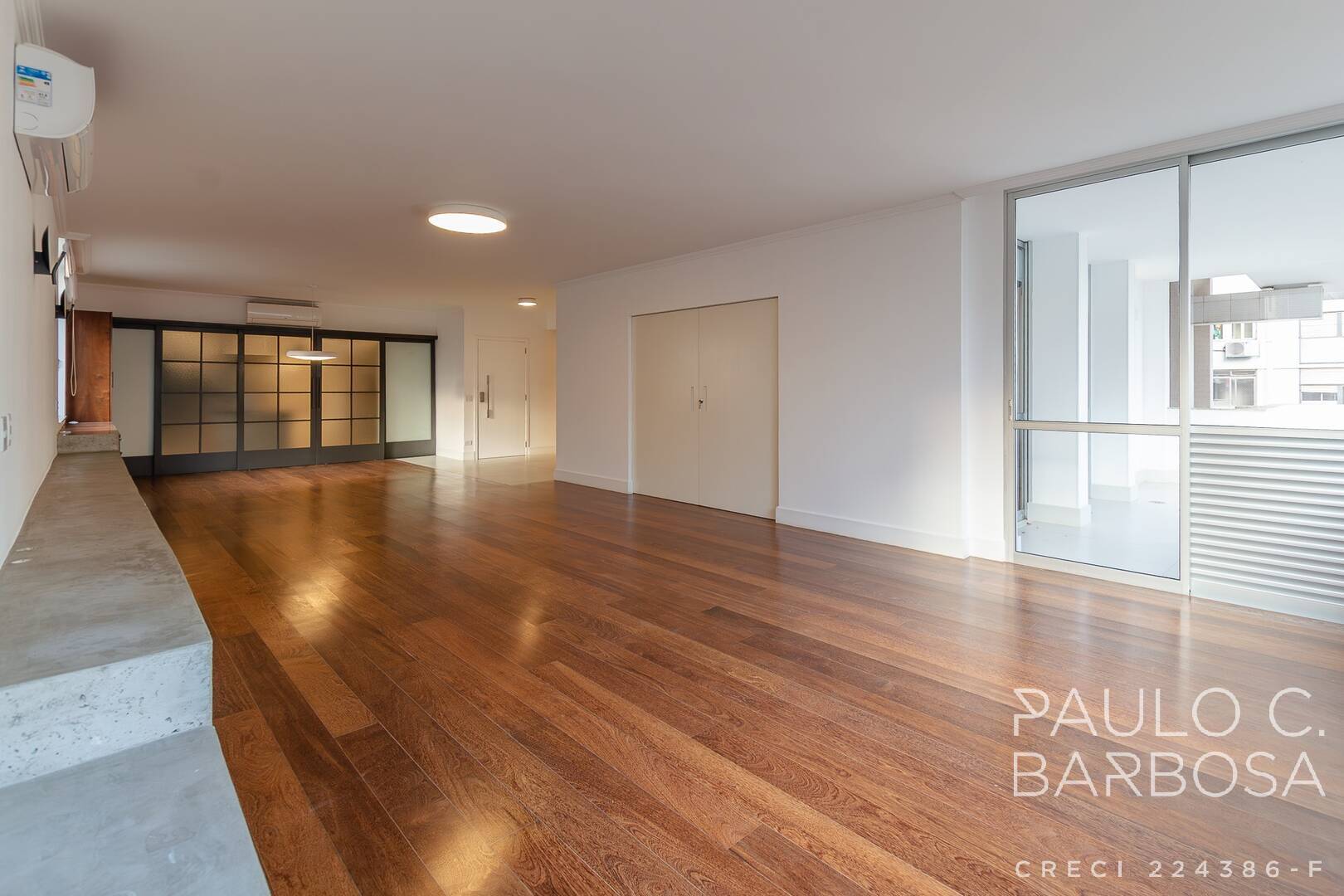 Apartamento, 3 quartos, 270 m² - Foto 1