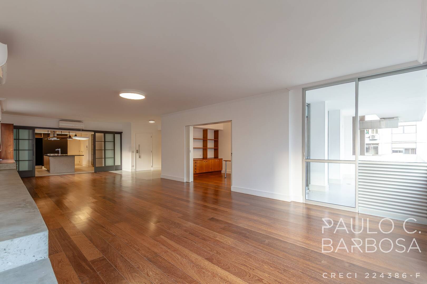 Apartamento, 3 quartos, 270 m² - Foto 2