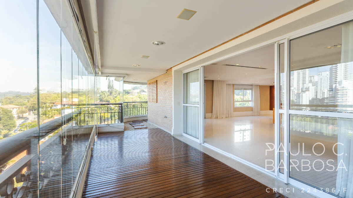 Apartamento, 3 quartos, 330 m² - Foto 1