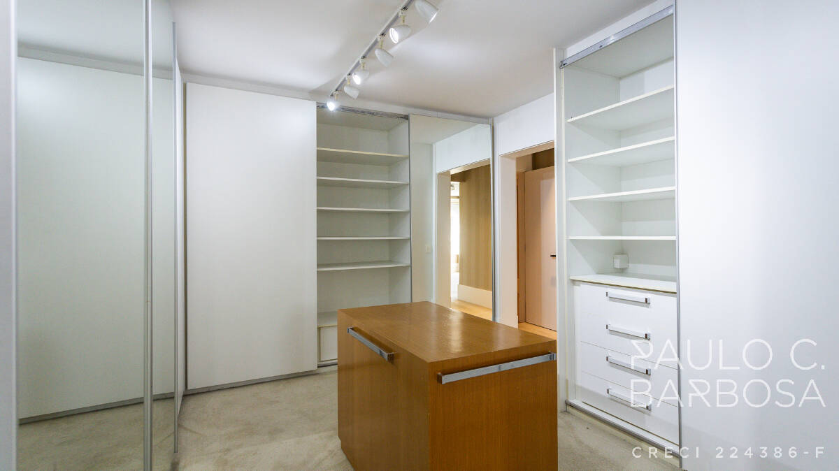 Apartamento, 3 quartos, 330 m² - Foto 44