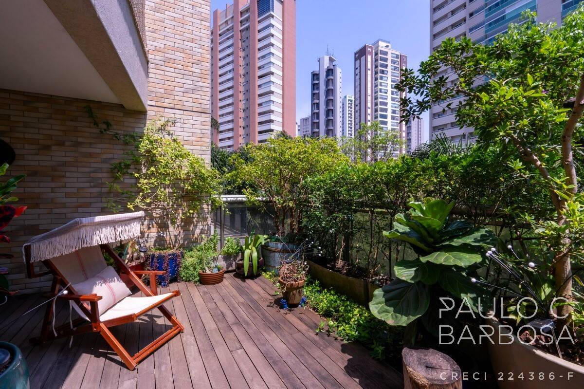 Apartamento, 3 quartos, 250 m² - Foto 1