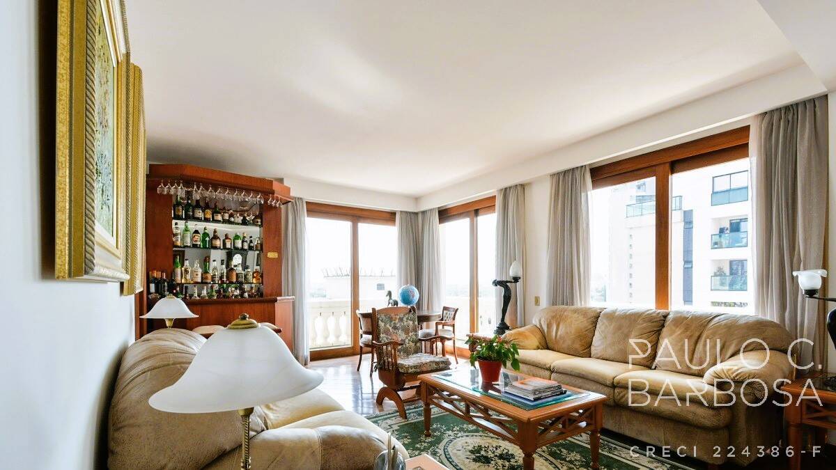 Apartamento, 4 quartos, 246 m² - Foto 1